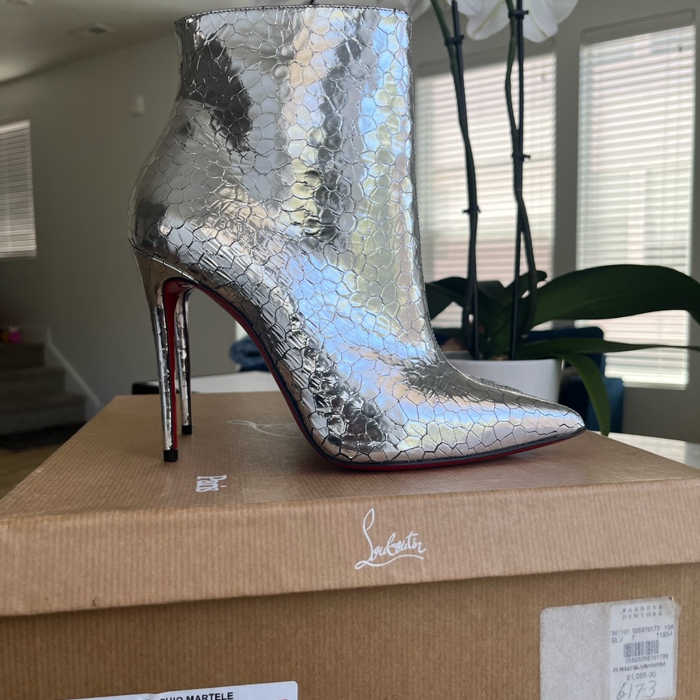 Christian Louboutin So Kate Silver Ankle Boots 37